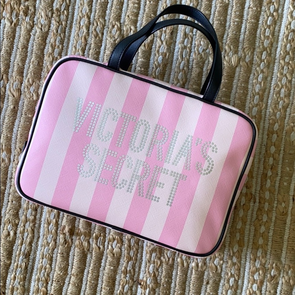 Victoria’s Secret makeup bag